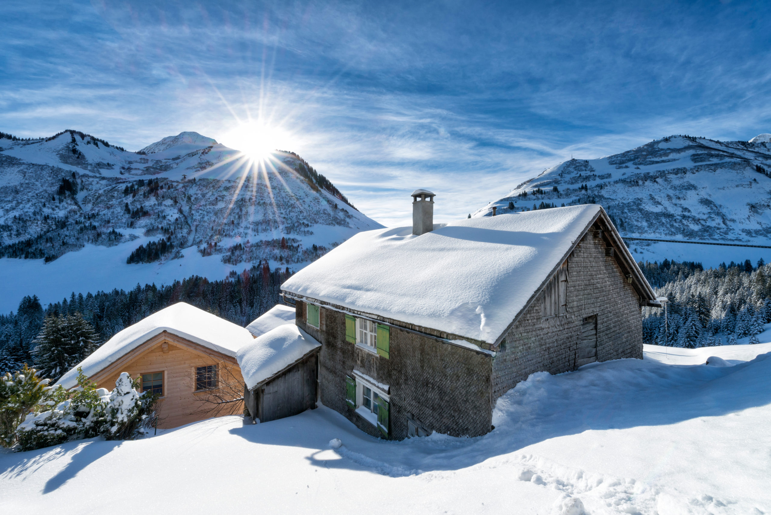 Property insurance & risk management for ski lodges, resorts, and alpine lodges. Tailored coverage for your business needs.